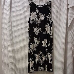 Old Navy Women's Black and White Floral Midi Dress SZ L